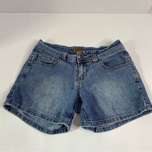Revolt Jean‎ Shorts Medium Wash with Back Pocket Detail Design Approx 27” Waist